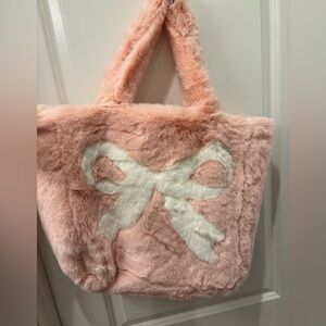 NWT Elegant Pink Faux Fur Tote with Bow Design